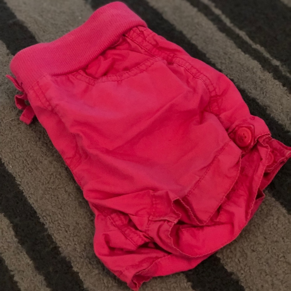 8Y pink shorts